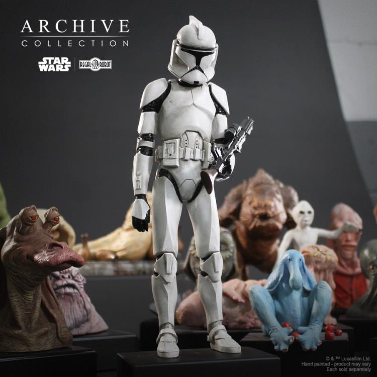 Star Wars: Attack of the Clones Archive Collection Clone Trooper (Signature Edition) Limited Edition Concept Maquette Replica Gallery Image 19