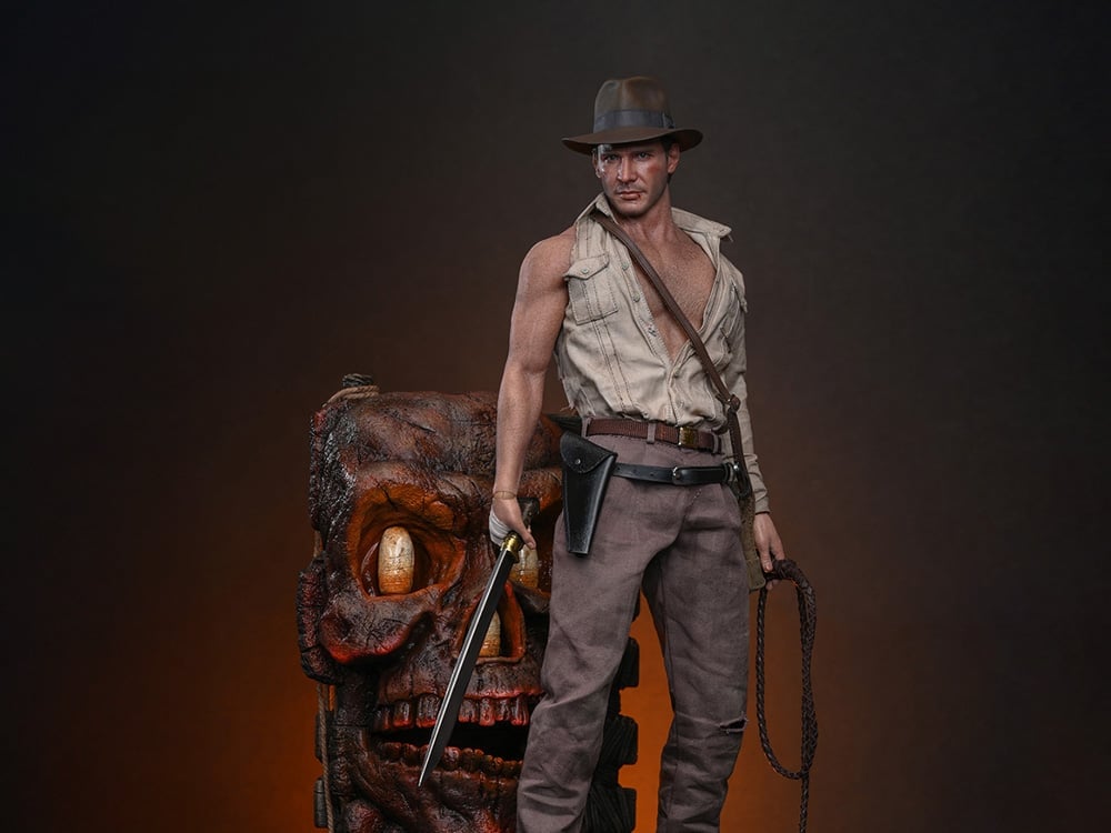 Indiana Jones and the Temple of Doom MMS861 Indiana Jones (Deluxe