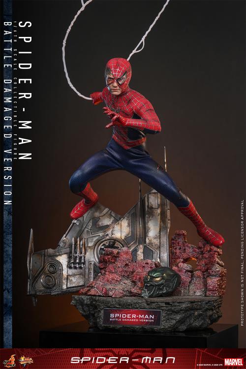 Spider-Man (2002) MMS859 Spider-Man (Battle Damaged Ver.) 1/6th Scale Collectible Figure Gallery Image 3