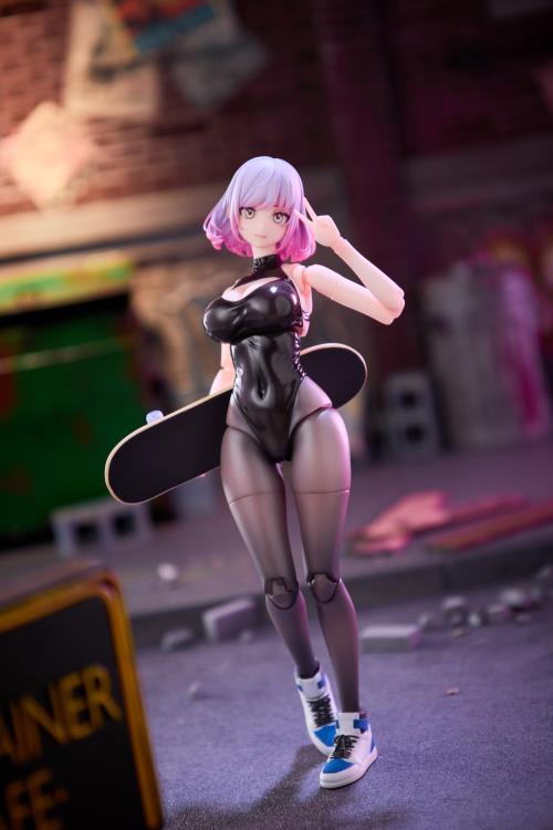 Luna 1/12 Scale Action Figure Gallery Image 3