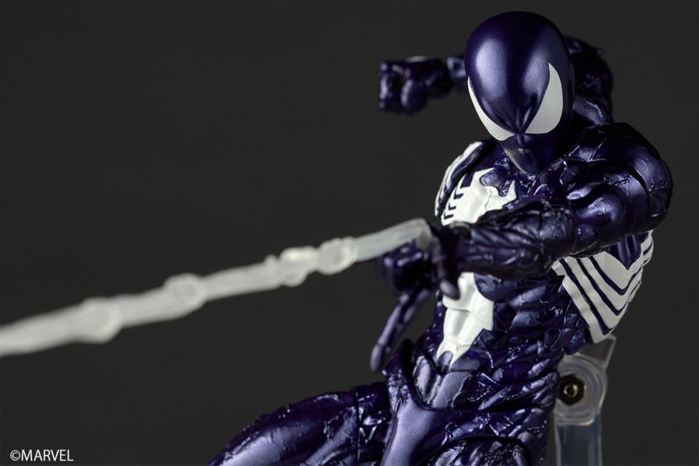 Marvel Comics Amazing Yamaguchi Revoltech NR106 Symbiote Suit Spider-Man (Purple Ver.) Action Figure Gallery Image 10