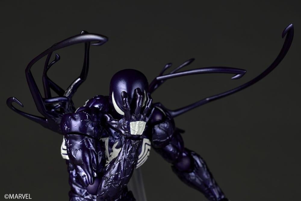Marvel Comics Amazing Yamaguchi Revoltech NR106 Symbiote Suit Spider-Man (Purple Ver.) Action Figure Gallery Image 11