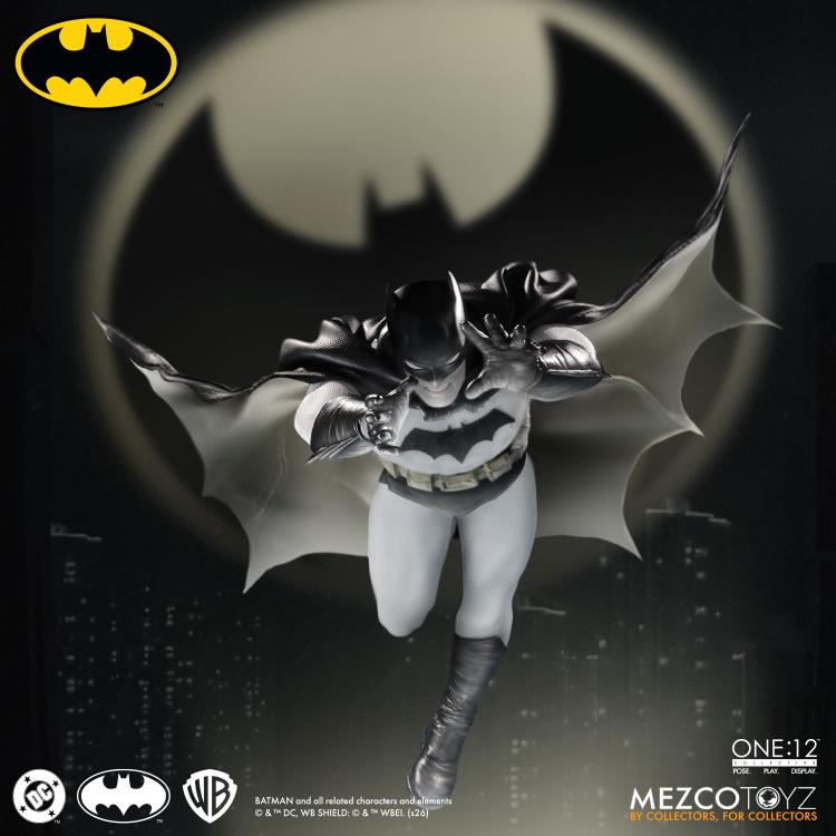 Batman: Year One One:12 Collective Batman Action Figure Gallery Image 3