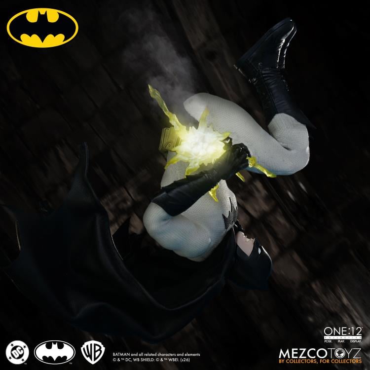 Batman: Year One One:12 Collective Batman Action Figure Gallery Image 10