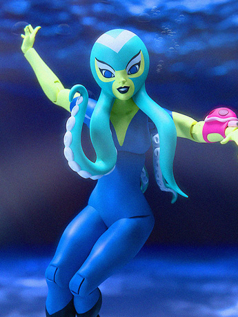 TigerSharks ULTIMATES! Octavia (Hybrid) Action Figure Gallery Image 2