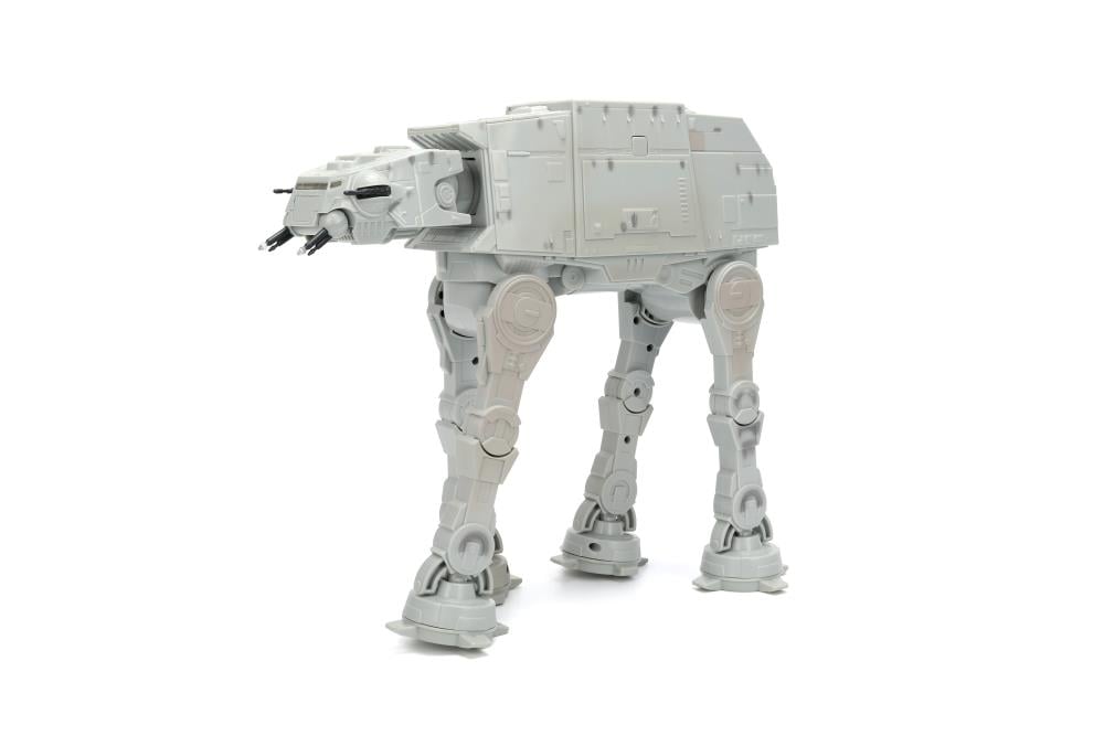 Star Wars: The Mandalorian and Grogu Imperial Remnant AT-AT R/C Vehicle Gallery Image 3