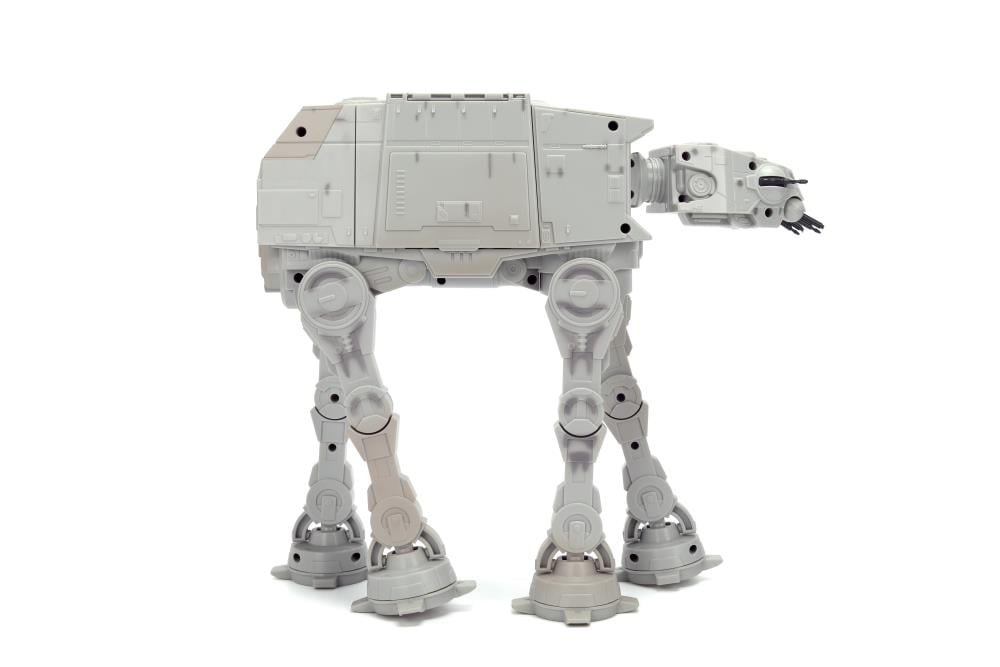 Star Wars: The Mandalorian and Grogu Imperial Remnant AT-AT R/C Vehicle Gallery Image 10