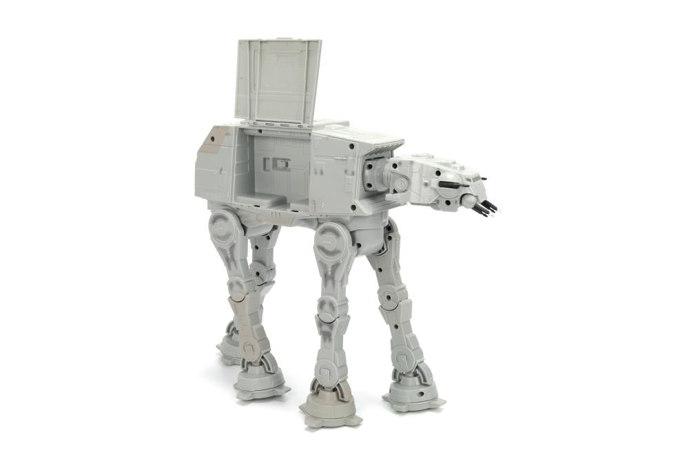 Star Wars: The Mandalorian and Grogu Imperial Remnant AT-AT R/C Vehicle Gallery Image 12