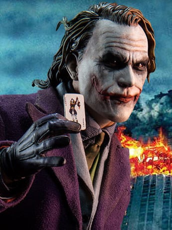 Batman: The Dark Knight Premium Format Joker Gallery Image 2