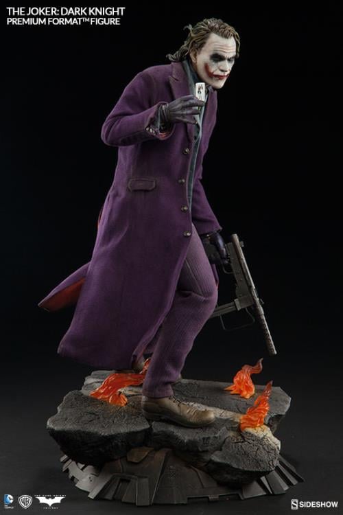 Batman: The Dark Knight Premium Format Joker Gallery Image 6