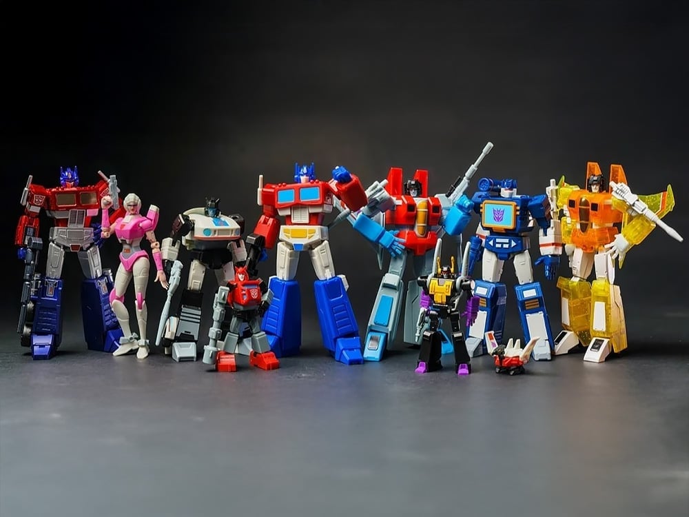 Transformers Alpha Action Elite Vol. 1 Random Action Figure Gallery Image 1