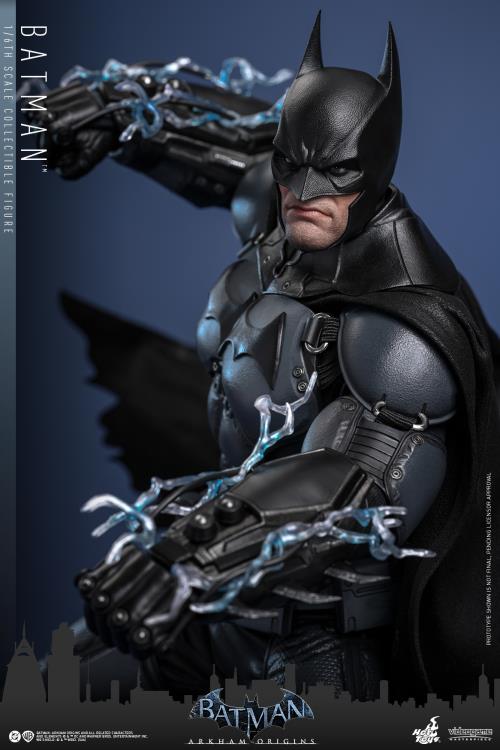 Batman: Arkham Origins VGM83 Batman 1/6th Scale Collectible Figure Gallery Image 11
