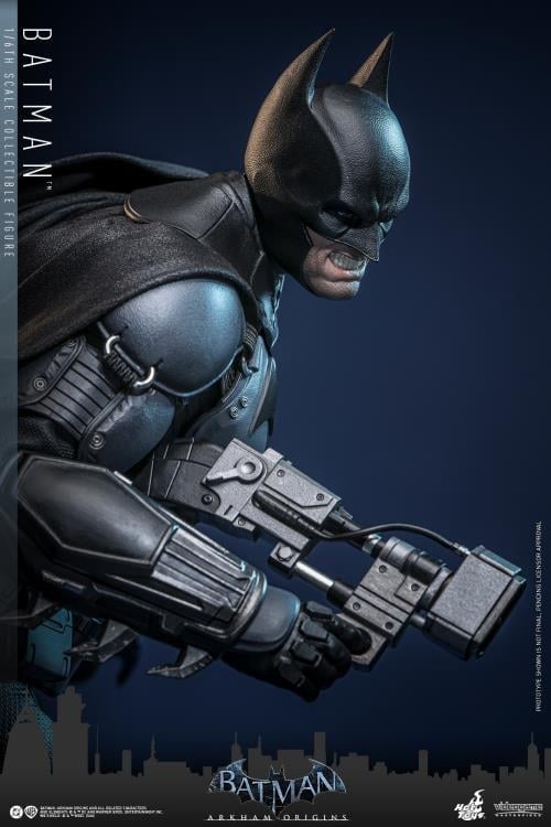 Batman: Arkham Origins VGM83 Batman 1/6th Scale Collectible Figure Gallery Image 14
