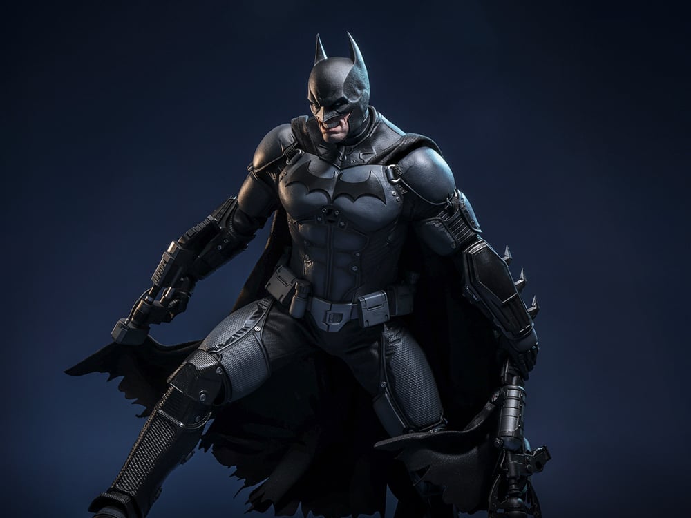 Batman: Arkham Origins VGM83 Batman 1/6th Scale Collectible Figure Gallery Image 1