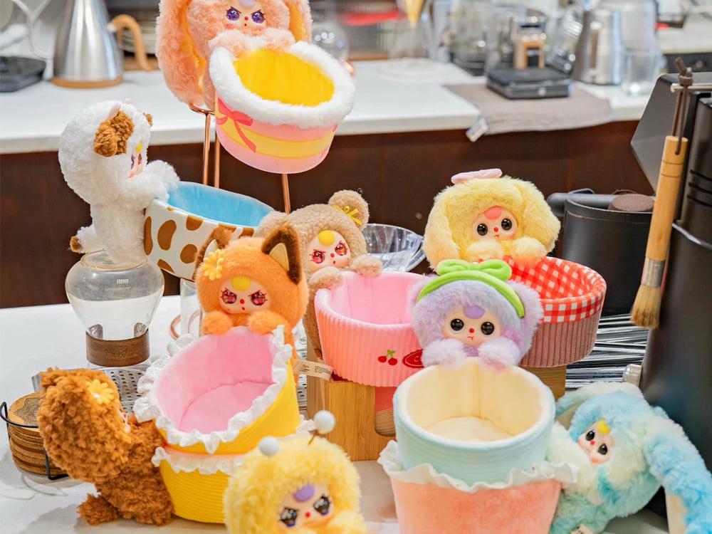 Baby Three Storage Basket Random Vinyl Plush Toy Gallery Image 1