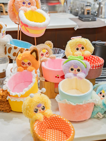 Baby Three Storage Basket Random Vinyl Plush Toy Gallery Image 2