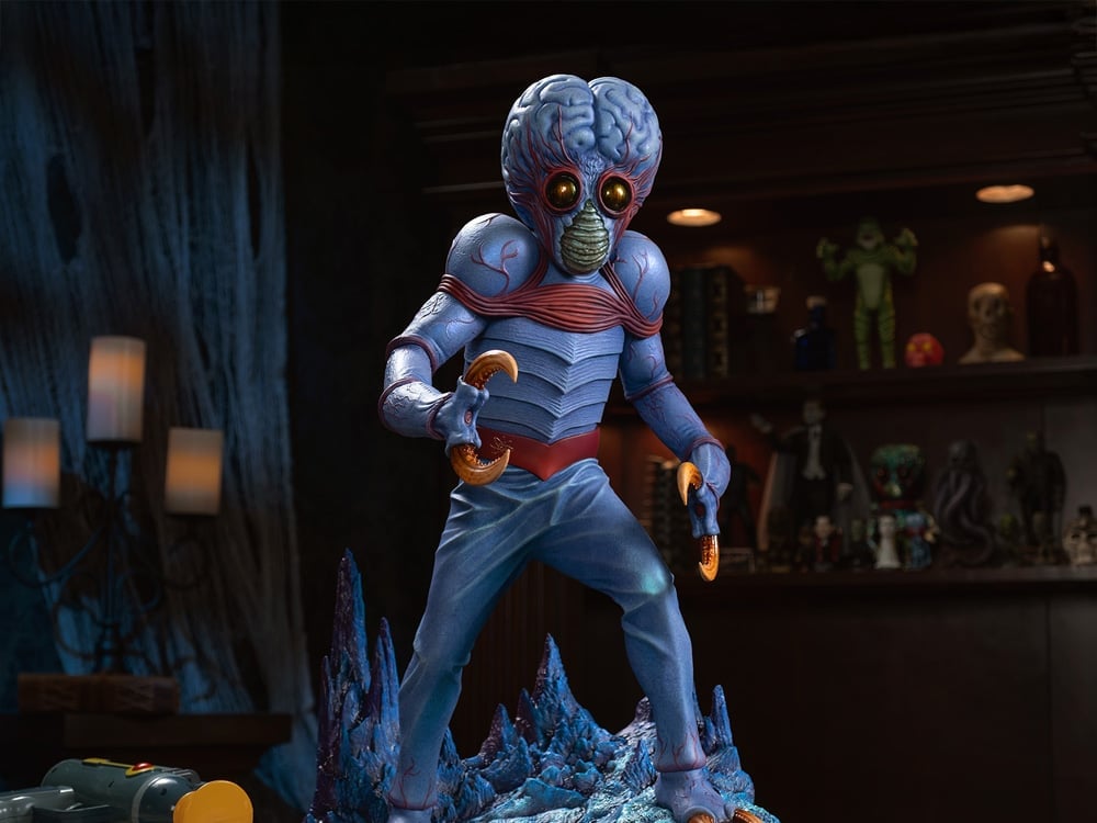 Universal Monsters Premium Format Metaluna Mutant Statue Gallery Image 1