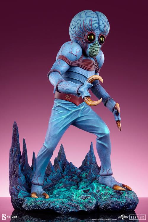 Universal Monsters Premium Format Metaluna Mutant Statue Gallery Image 12