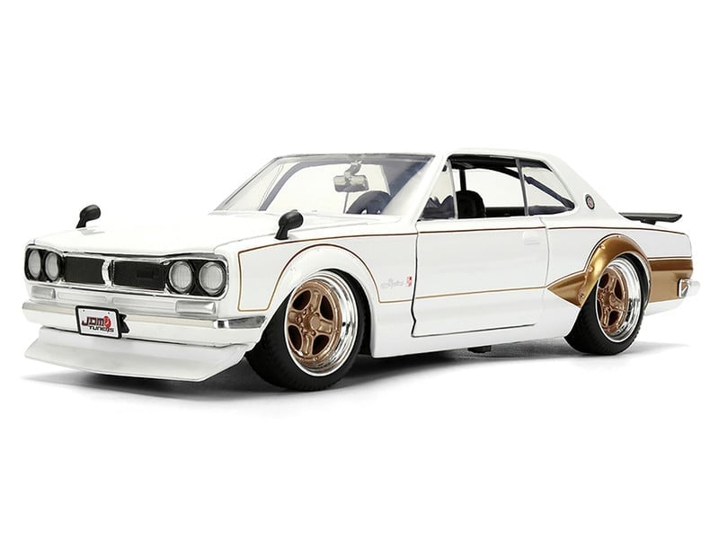 Japan's Domestic Market 1971 Nissan Skyline 2000 GT-R 1/24 Scale Die-Cast Model Gallery Image 3