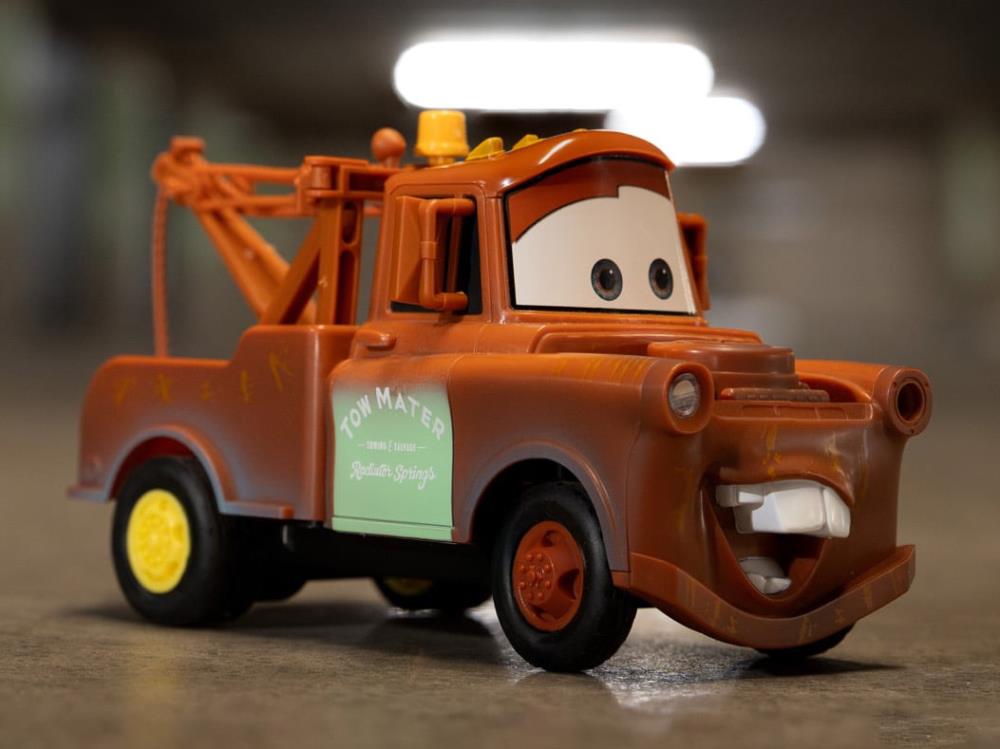 Cars Tow Mater 1/24 Scale R/C Vehicle