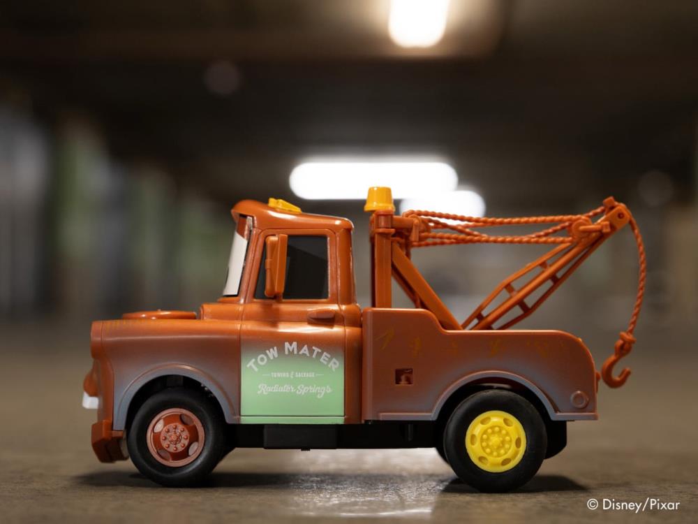 Cars Tow Mater 1/24 Scale R/C Vehicle