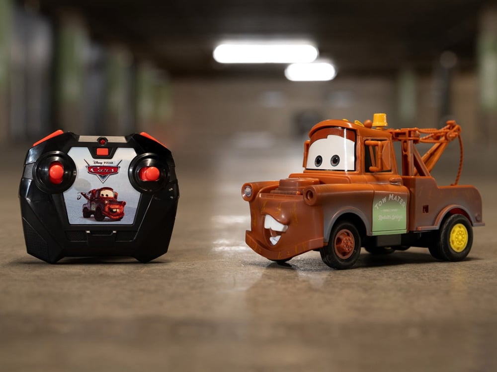 Cars Tow Mater 1/24 Scale R/C Vehicle