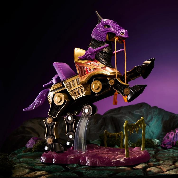 Masters of the Universe: Origins Night Stalker Exclusive Action Figure Gallery Image 3