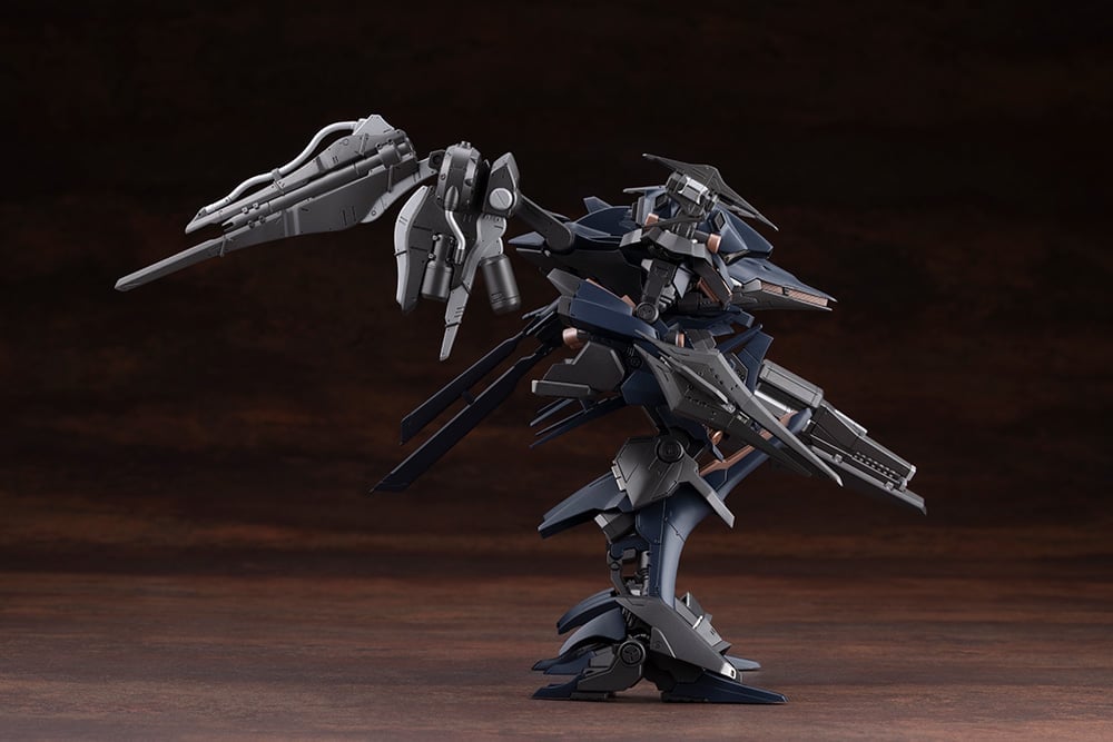 Armored Core 4 Variable Infinity Rayleonard 03-AALIYAH Orlea 1/72 Scale Model Kit Gallery Image 4