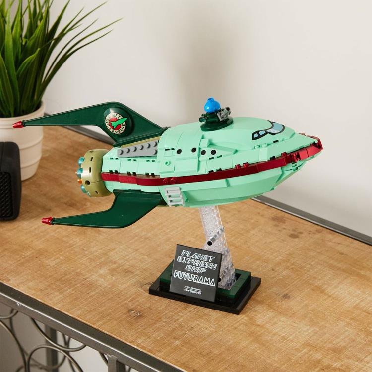 Futurama Planet Express Ship Building Set Gallery Image 9