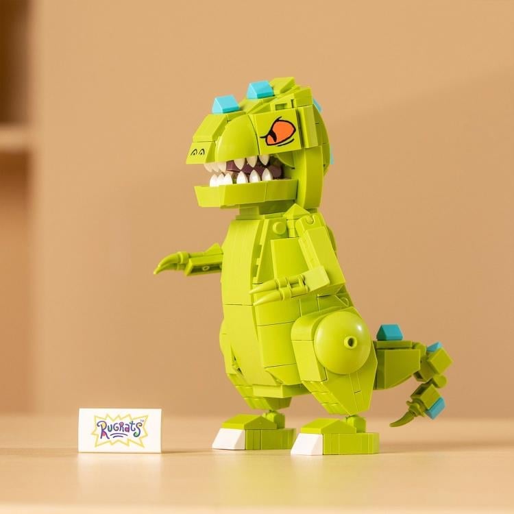 Nickelodeon 90s Icons Brick Building Set Gallery Image 7