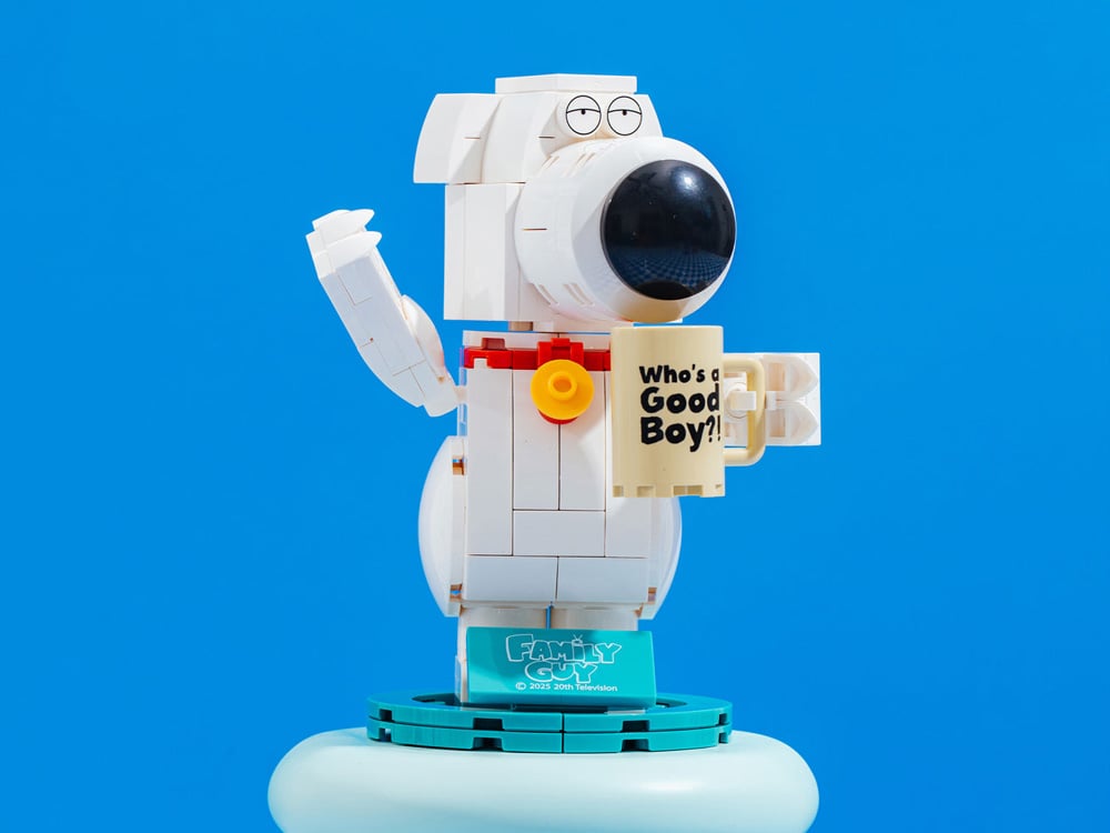 Family Guy Brian Griffin Brick Building Set Gallery Image 1