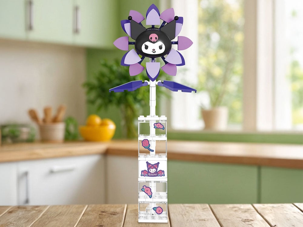 Hello Kitty and Friends Kuromi Flower and Vase Brick Building Set