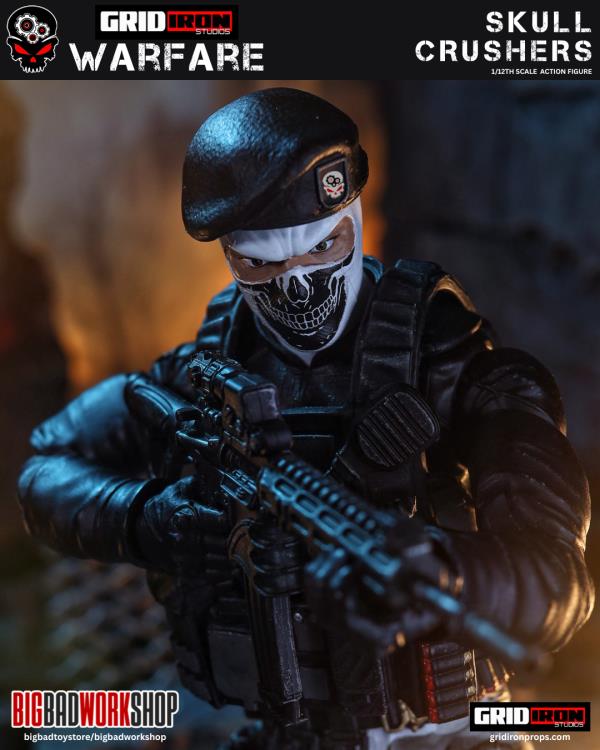 Gridiron Warfare Skull Crushers 1/12 Scale BBTS Exclusive Action Figure Gallery Image 4
