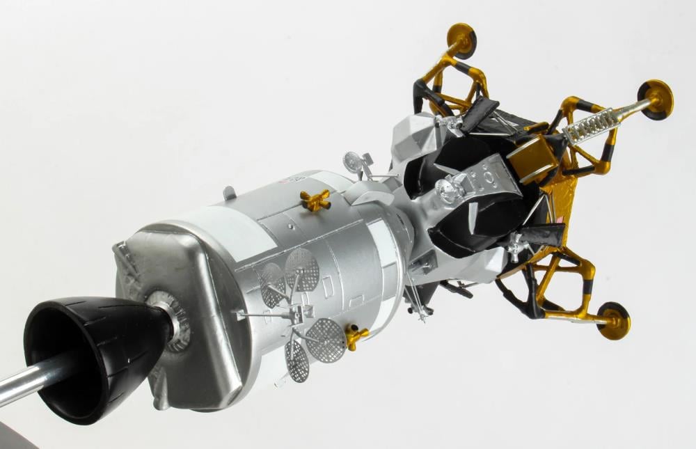 Executive Series Apollo Command Module with LEM 1/48 Scale Replica Gallery Image 8