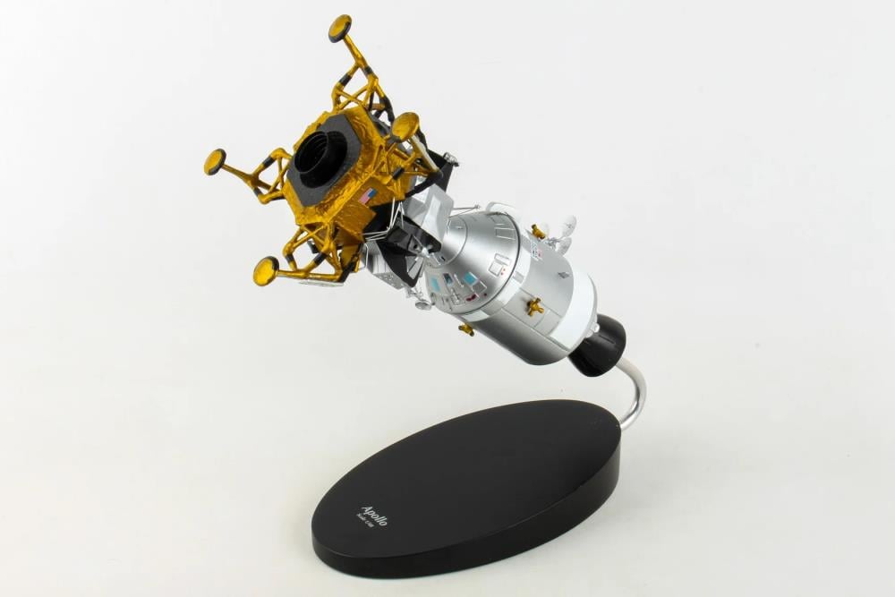 Executive Series Apollo Command Module with LEM 1/48 Scale Replica Gallery Image 4