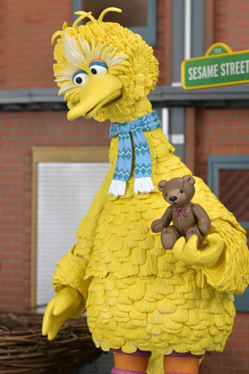 Sesame Street Ultimate Big Bird Action Figure Gallery Image 10