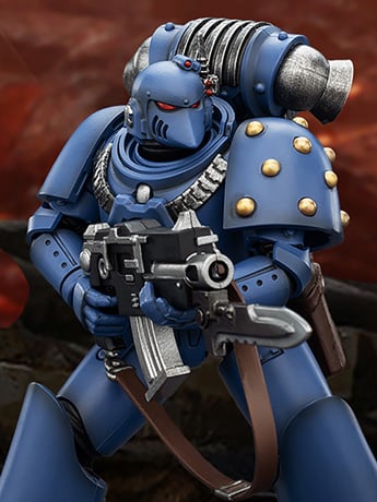 Warhammer: The Horus Heresy Ultramarines MKVI Tactical Legionary 1/18 Scale Action Figure Gallery Image 2