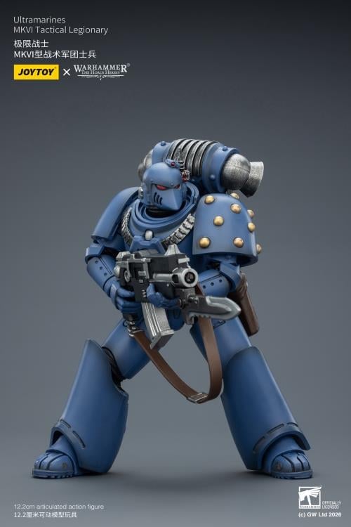 Warhammer: The Horus Heresy Ultramarines MKVI Tactical Legionary 1/18 Scale Action Figure Gallery Image 9