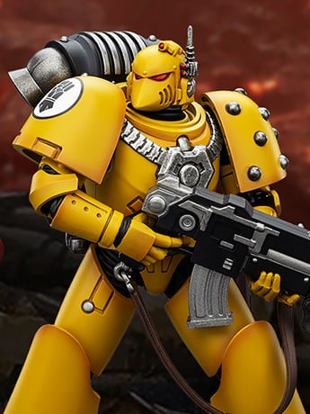 Warhammer: The Horus Heresy Imperial Fists MKVI Tactical Legionary 1/18 Scale Action Figure Gallery Image 2