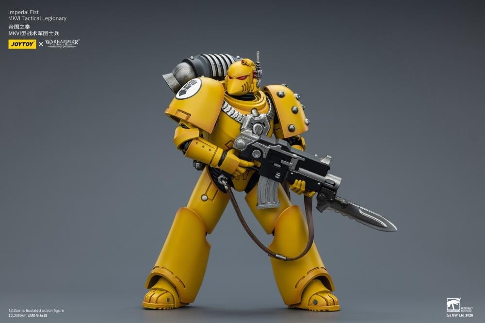 Warhammer: The Horus Heresy Imperial Fists MKVI Tactical Legionary 1/18 Scale Action Figure Gallery Image 9