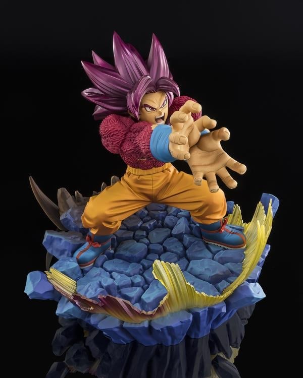 Dragon Ball Daima FiguartsZERO Extra Battle Super Saiyan 4 Goku Gallery Image 5