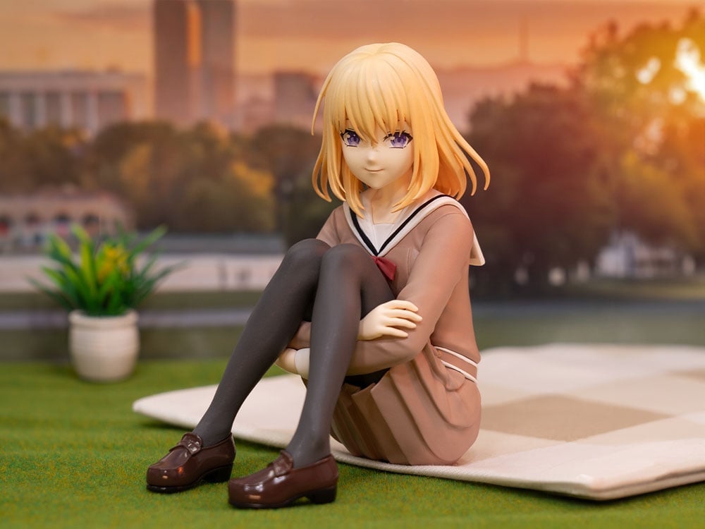 BanG Dream! Ave Mujica Uika Misumi (Uniform Ver.) Premium Figure - detail pose