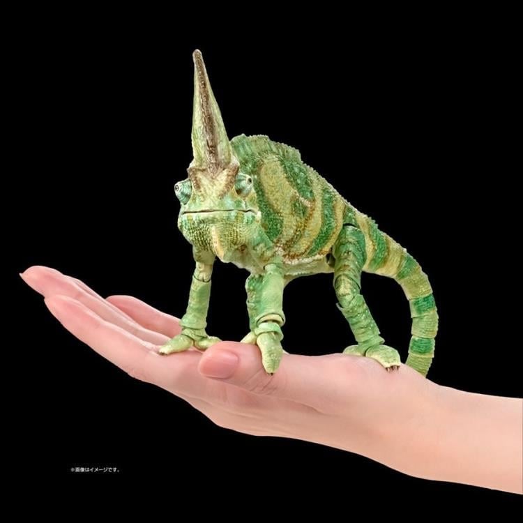 The Diversity of Life on Earth Premium Veiled Chameleon Action Figure Gallery Image 6