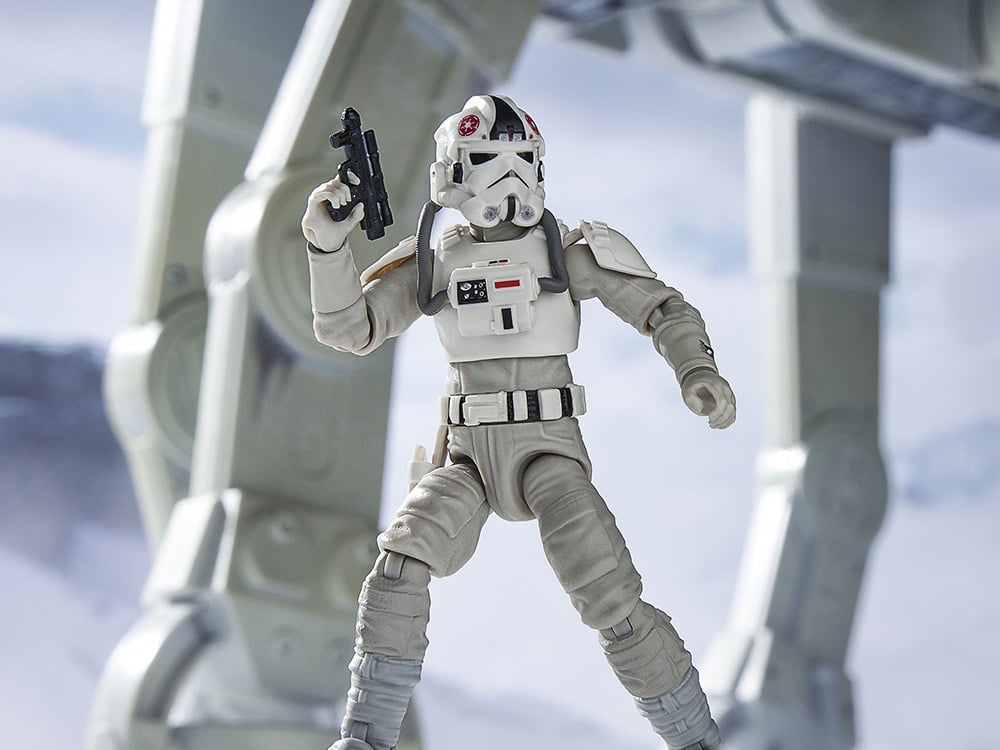 Star Wars: The Vintage Collection Imperial Remnant AT-AT Driver (The Mandalorian and Grogu) Action Figure Gallery Image 1