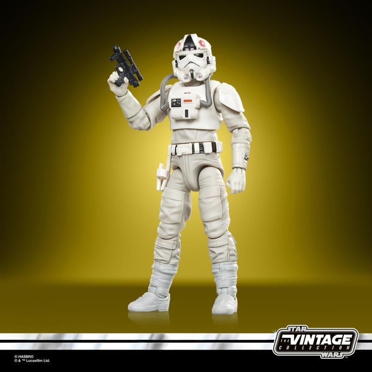 Star Wars: The Vintage Collection Imperial Remnant AT-AT Driver (The Mandalorian and Grogu) Action Figure Gallery Image 4