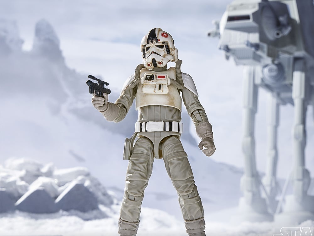 Star Wars: The Black Series Imperial Remnant AT-AT Driver (The Mandalorian and Grogu) Action Figure Gallery Image 1