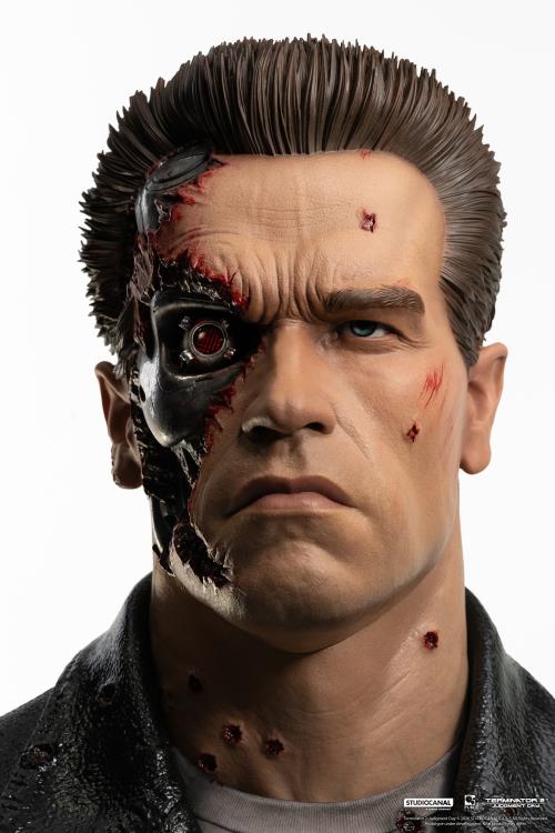 Terminator 2: Judgement Day T-800 Model 101 (Battle Damaged) 1/1 Scale Limited Edition Art Mask Gallery Image 25