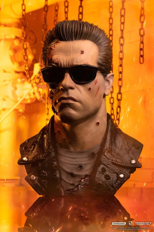 Terminator 2: Judgement Day T-800 Model 101 (Battle Damaged) 1/1 Scale Limited Edition Art Mask Gallery Image 6
