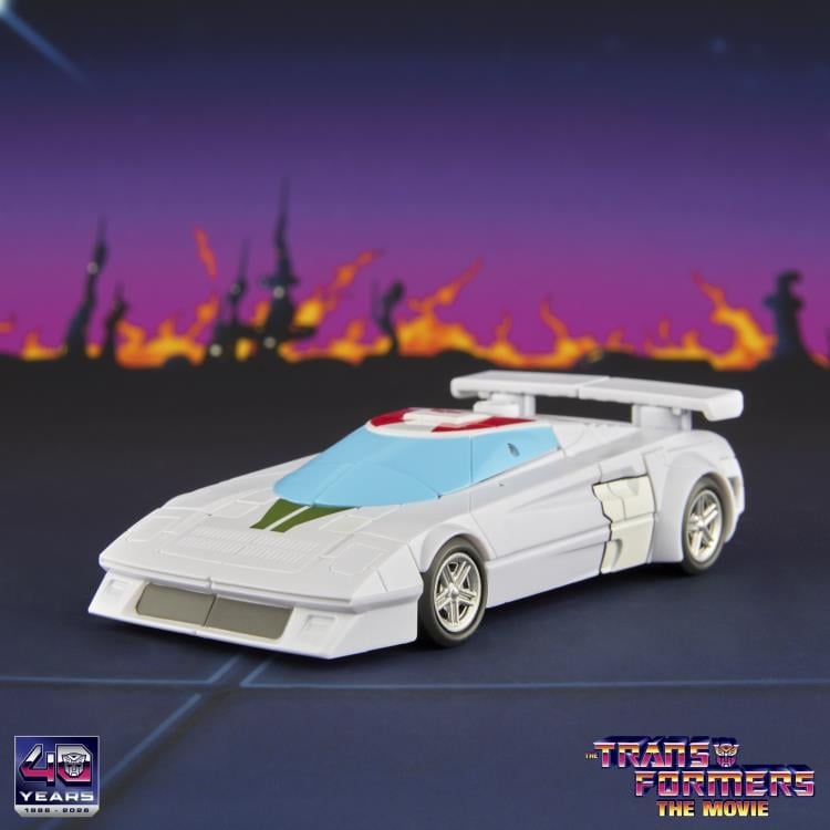 The Transformers: The Movie Studio Series 86 Deluxe Class Wheeljack Action Figure Gallery Image 9