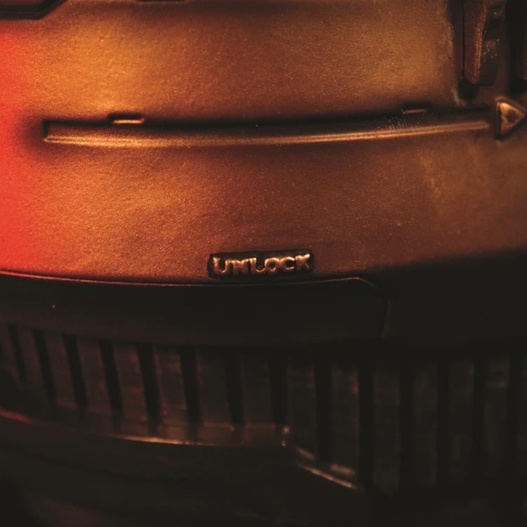 Dead Space Isaac Clarke Helmet Limited Edition Scaled Replica Gallery Image 14
